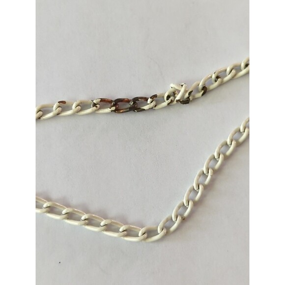 Necklace Floral Open Work White Enamel Pendant Necklace White Chain 33" - Picture 4 of 9